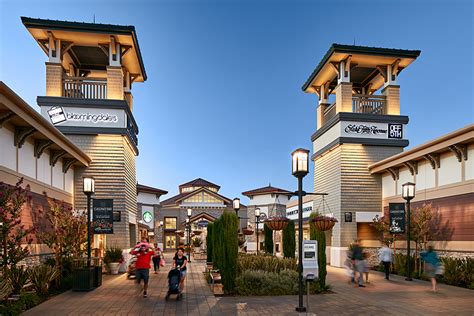 San Francisco Premium Outlets 